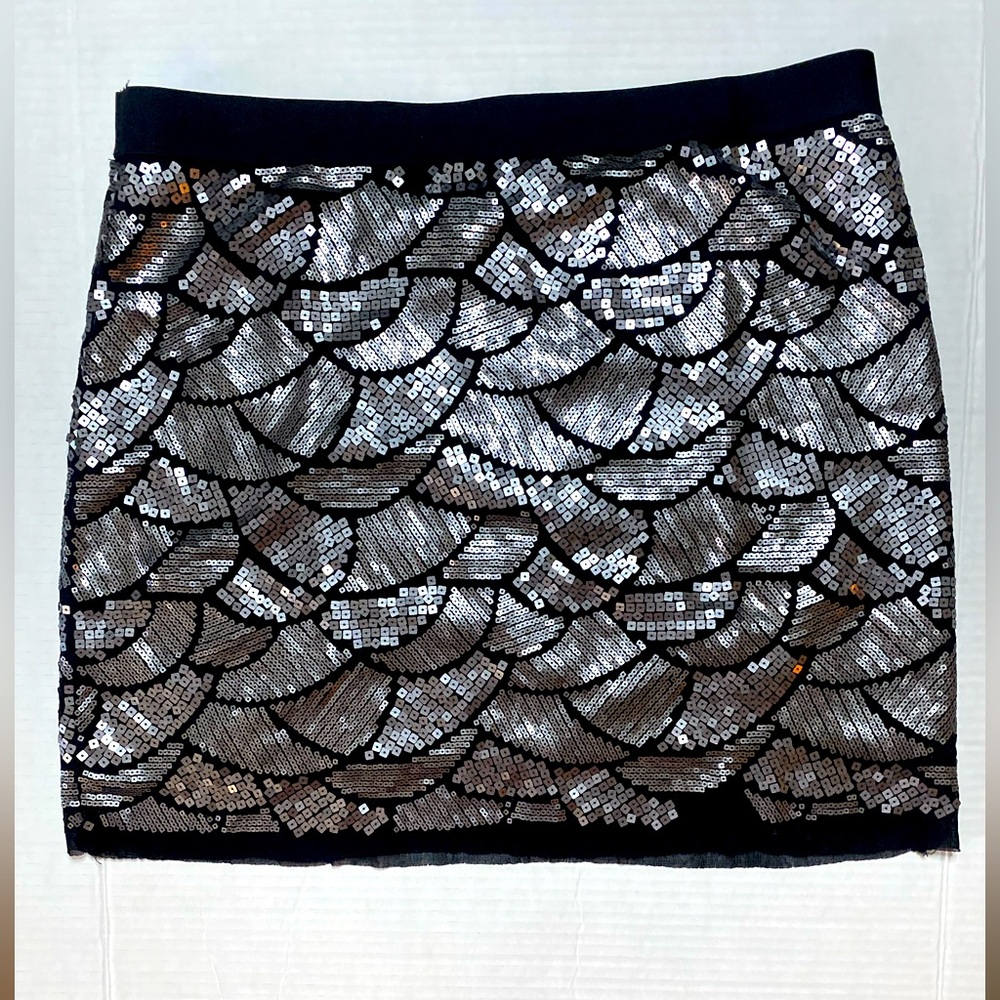 CHELSEA AND VIOLET MERMAID SEQUENCE MINI SKIRT